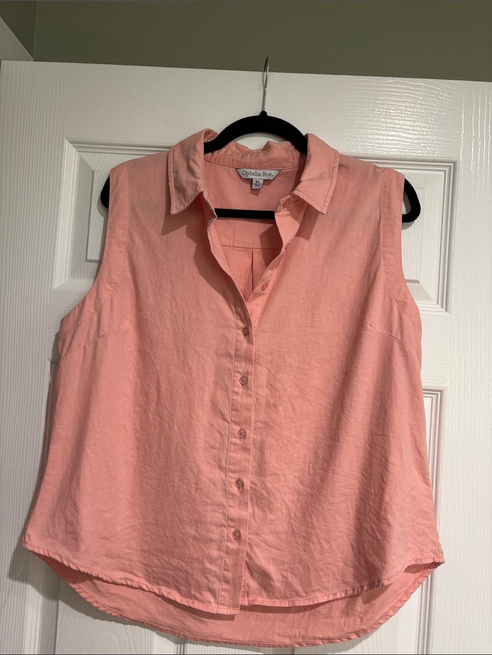 Ophelia Rae Coral Pink Sleeveless Button-Down Shirt